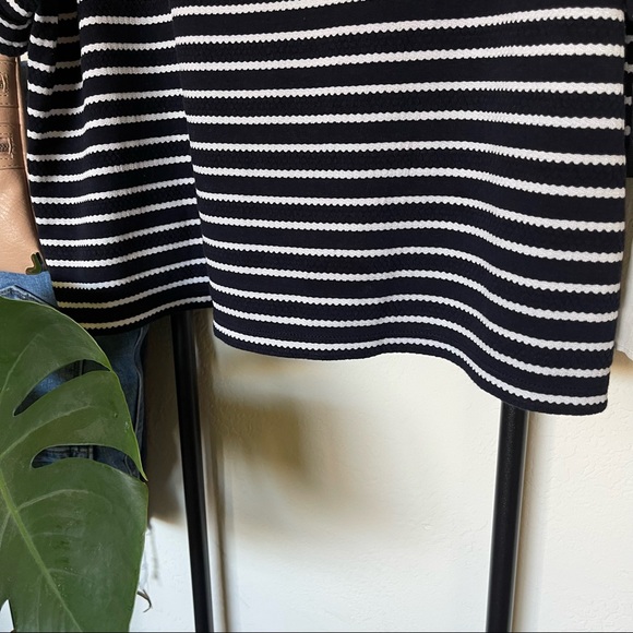 Loft Tee - Picture 7 of 11